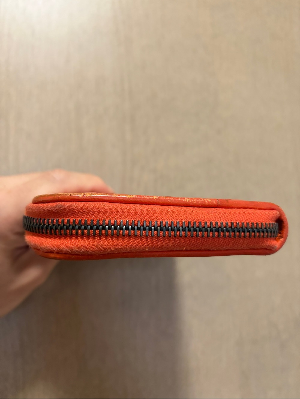 Authentic Bottega Veneta Orange Zip-Around Wallet - Picture 3 of 10